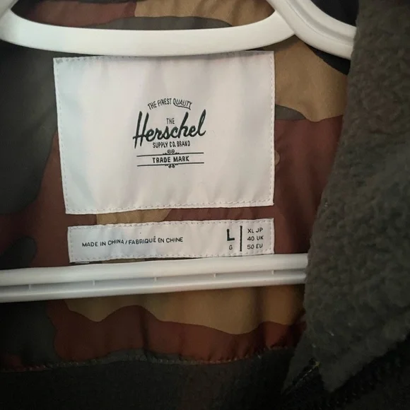 Herschel  men’s zip up teddy sweater size large - Picture 6 of 8